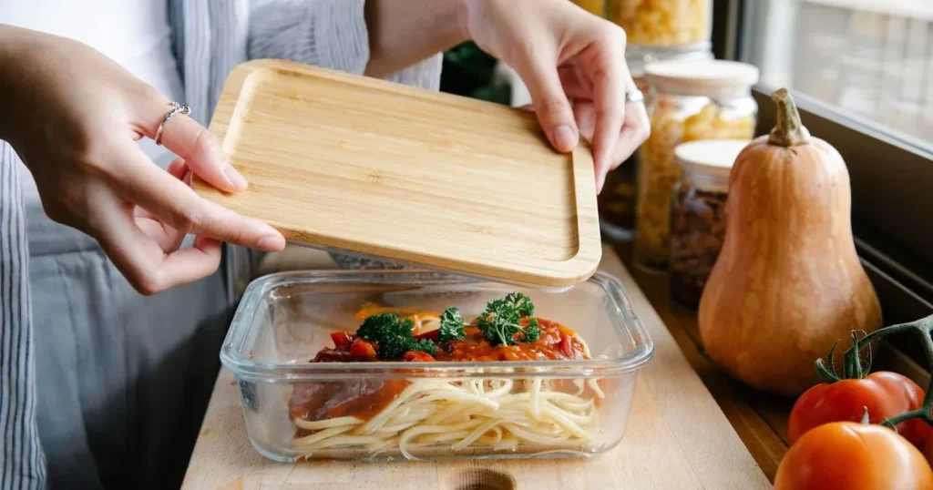 Spaghetti Sauce: What Is It and How Do You Make It at Home? 4 Spaghetti Sauc