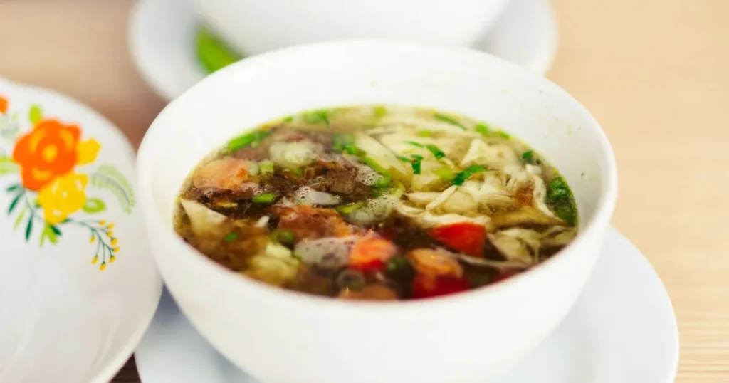 Homemade Chinese Soup Without Meat Recipes: The Best Easy Vegetarian Soups for Simple Dinners 4 Chinese Soup